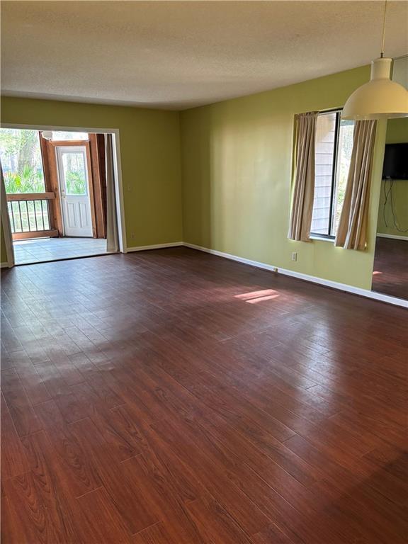 Building Photo - 898 Wimbledon Dr