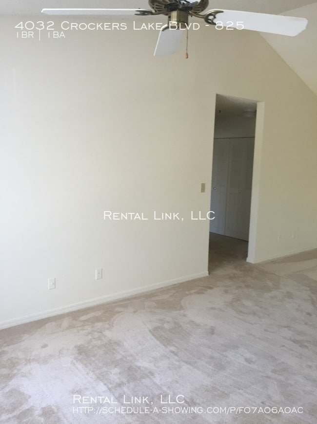 Building Photo - 4032 Crockers Lake Blvd