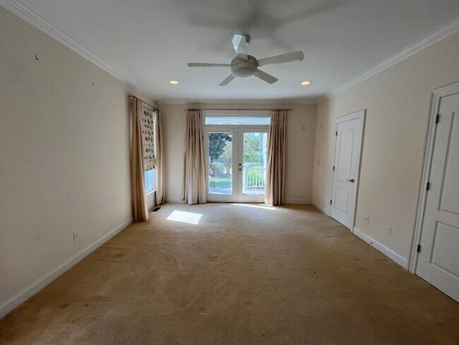 Building Photo - Welcome to Elegant Living in the Charming ...