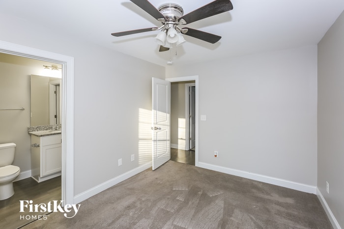 Building Photo - 244 Glenn St NW