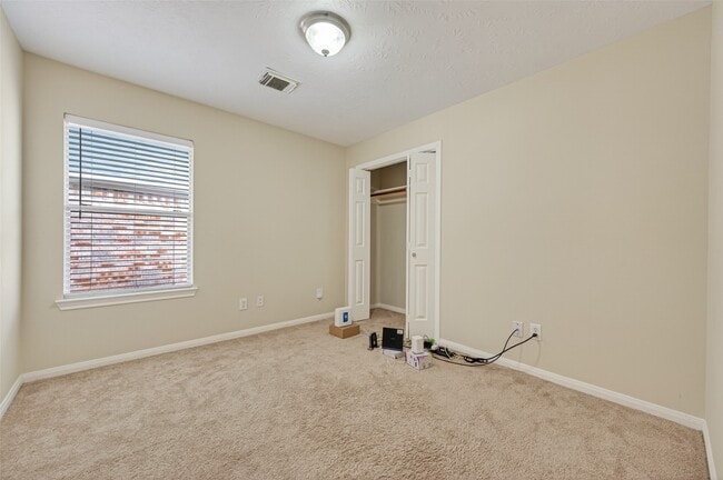 Building Photo - 9111 Winkbow Dr