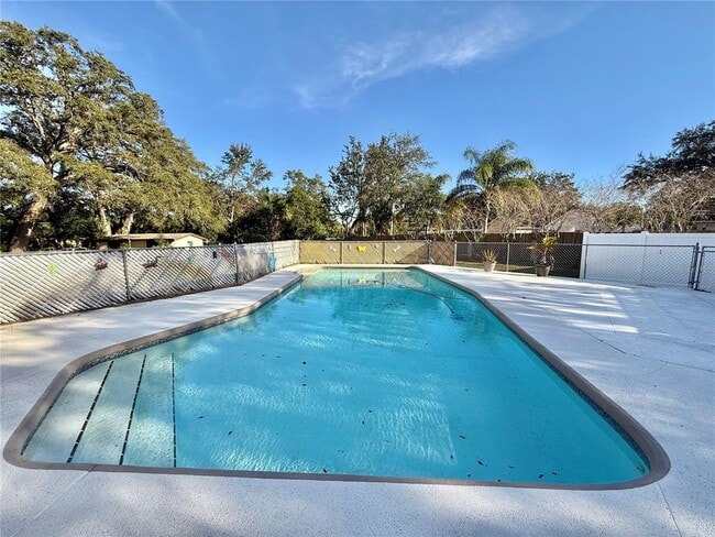 Building Photo - 2503 Woodhaven Ct