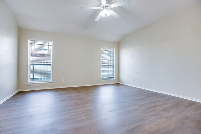 Building Photo - 6005 Brazos St