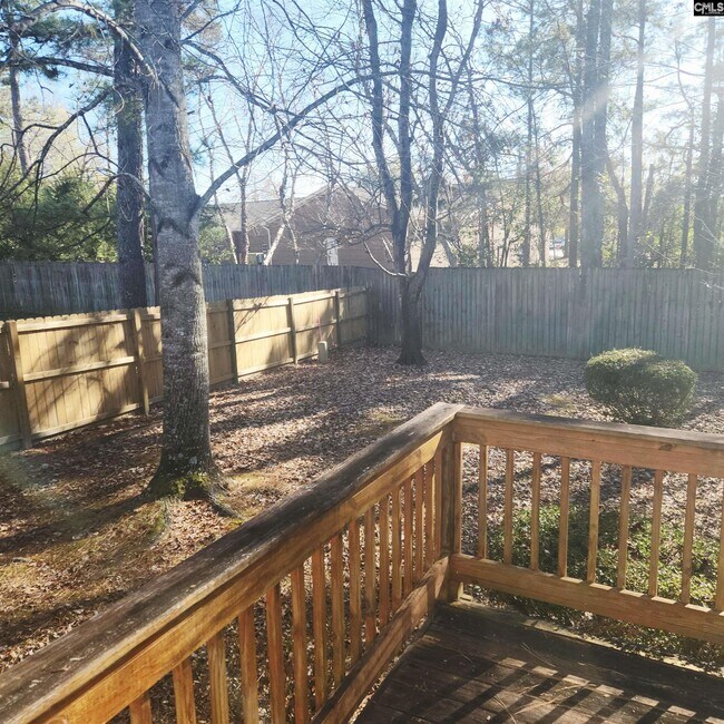 Building Photo - 222 Salusbury Ln