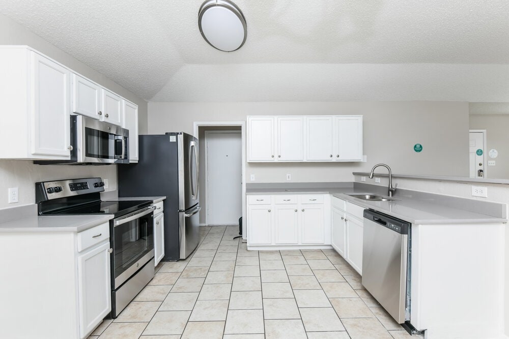 Building Photo - 1504 Woodhall Way