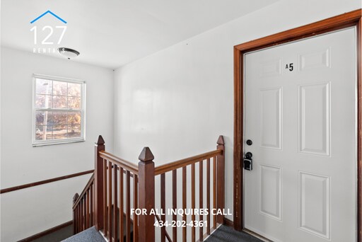 Building Photo - 2 Bedroom Apartment in Great Location