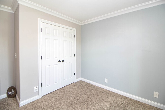 Building Photo - 1088 Jon Dr