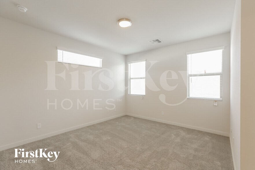 Building Photo - 42317 W Ramirez Dr