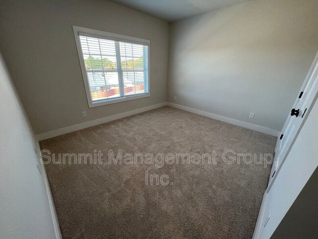Building Photo - 859 Duck Walk Wy