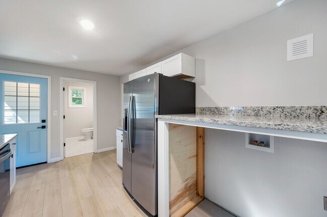Building Photo - 4673 Hassell Ave