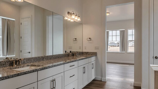 Building Photo - Beautiful Home in Canyons South!