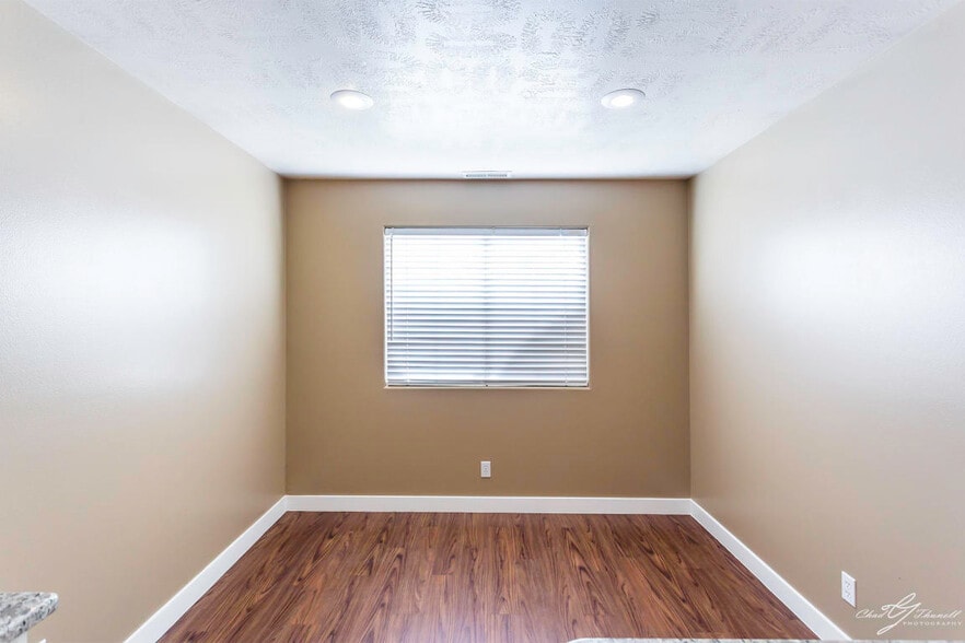 Building Photo - 2930 E 450 N