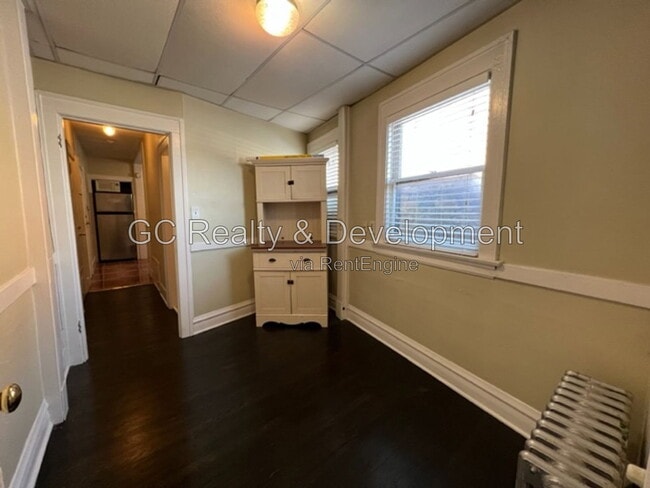 Building Photo - 532 Crescent Blvd