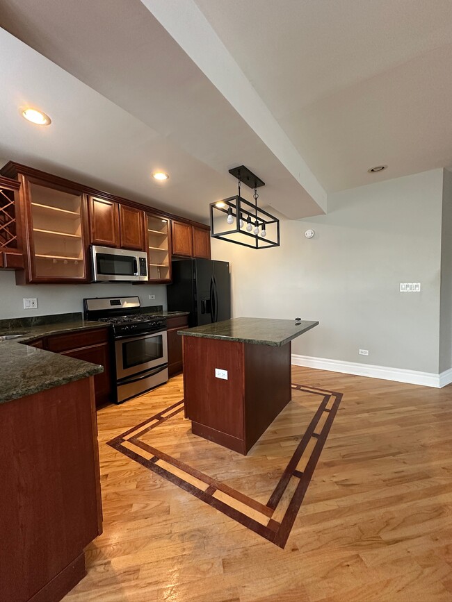 Building Photo - 7010 S Merrill Ave