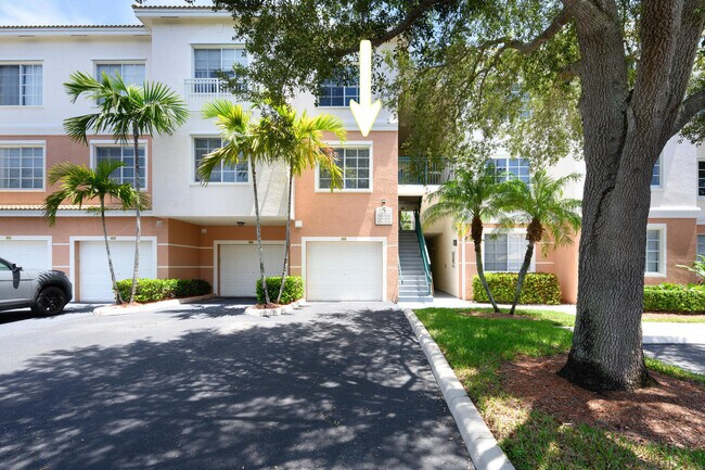 5205 Myrtlewood Cir E 5205 Myrtlewood - 5205 Myrtlewood Cir E Palm Beach Gardens Fl Primary Photo 