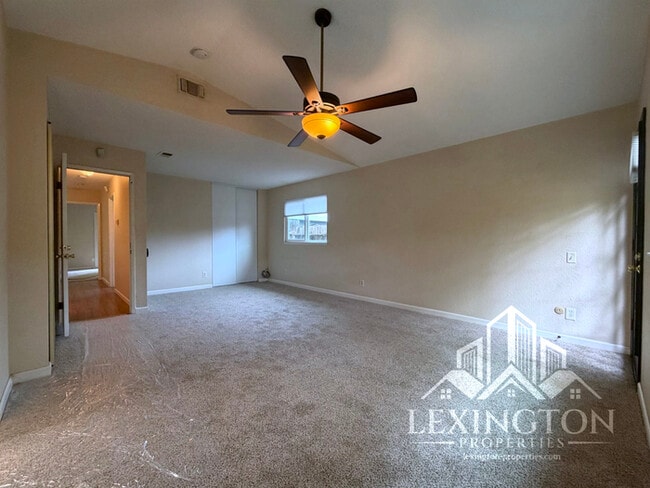 Building Photo - Beautifully Updated, 3BD/2BA Home in Larchmont Sunriver, off Sunrise Blvd. and Coloma Rd.