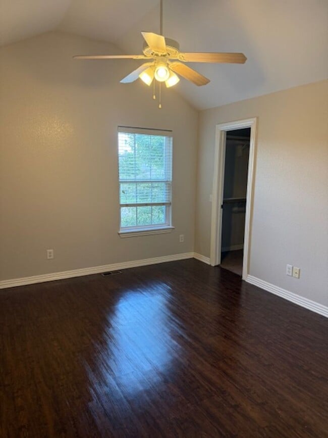 Building Photo - Nice home in west Fayetteville