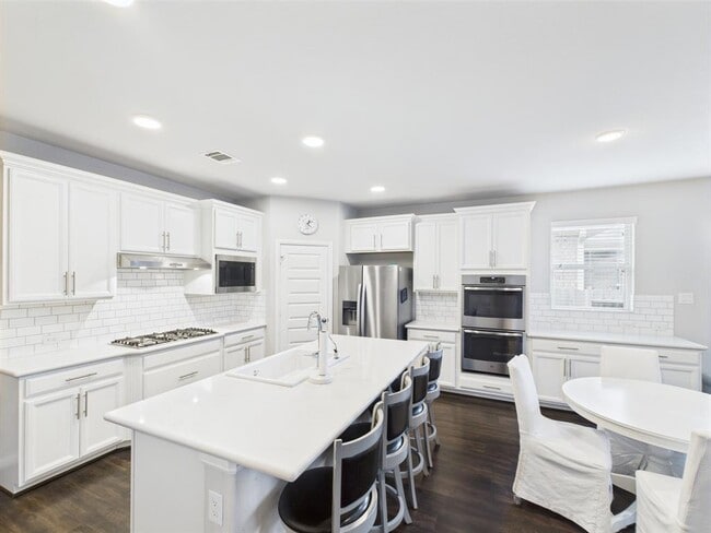 Building Photo - 3830 Fleetwood Falls Ln