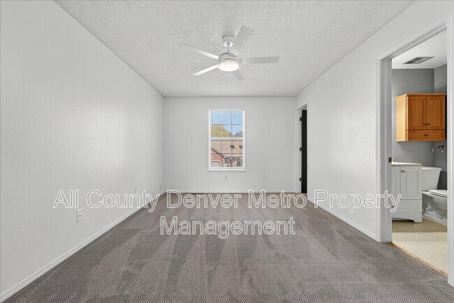 Building Photo - 306 Mulberry Cir