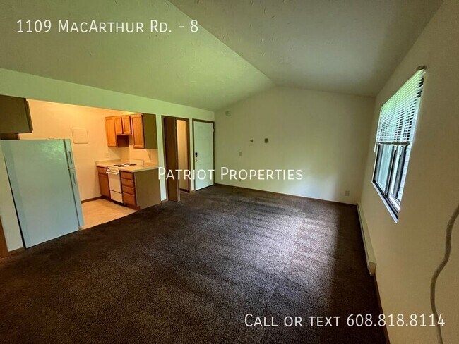 Building Photo - 1109 Mac Arthur Rd