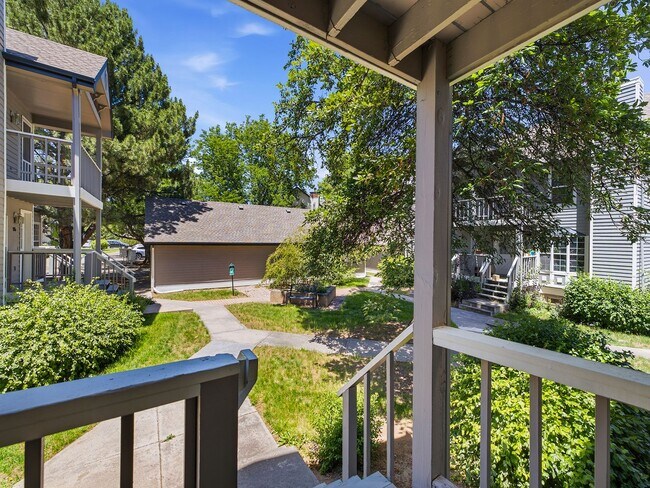 Building Photo - 2828 Silverplume Dr