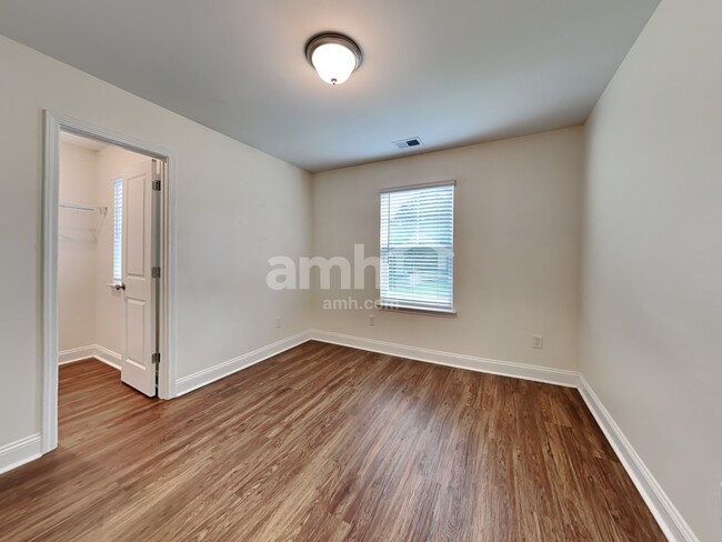 Building Photo - 149 Sweet Gum Dr