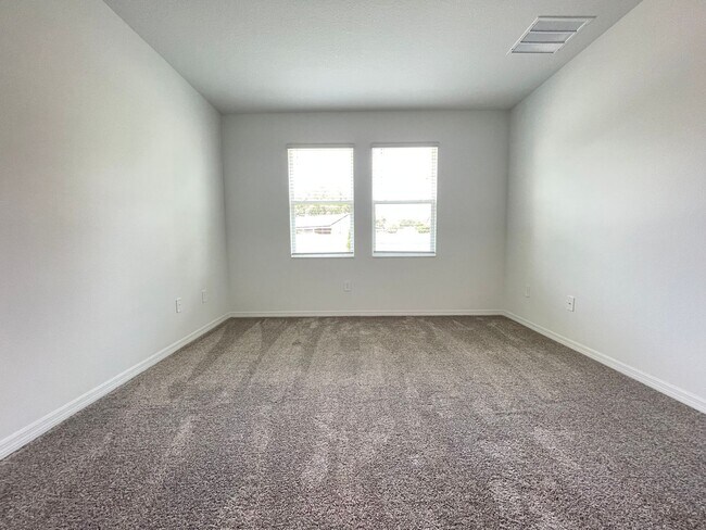 Building Photo - 4 bedroom home $2,195/mo, Storey Creek