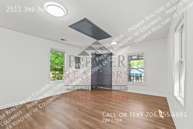 Building Photo - 2511 3rd Ave