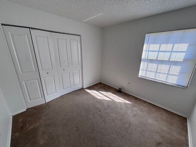 Building Photo - 3/2 Home in the Lake Joy Magic Lake Communities