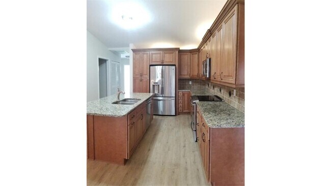 Building Photo - 5810 Garden Lakes Majestic