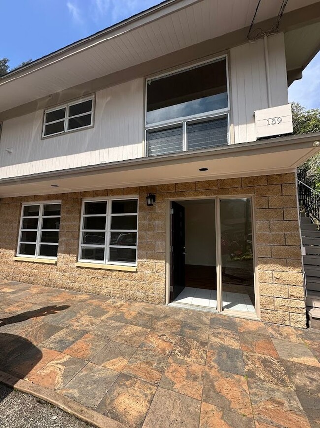 Primary Photo - Nuuanu Pali Ground floor duplex 3 bed, 1 b...