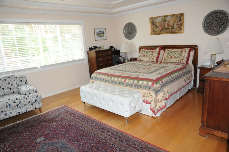 Building Photo - 1902 Stonesgate St