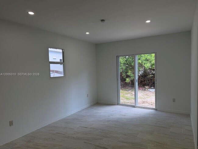 Building Photo - 2335 NW 68th St