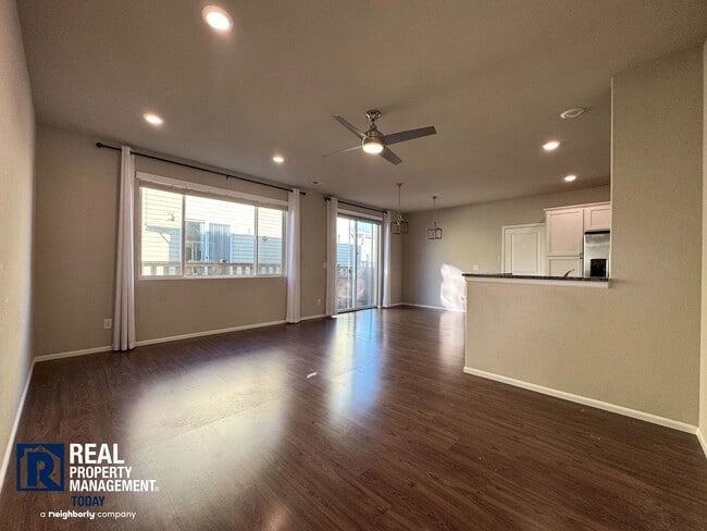 Building Photo - Spacious 4-Bedroom Home with Fenced Yard & 2-Car Garage Near JBLM!