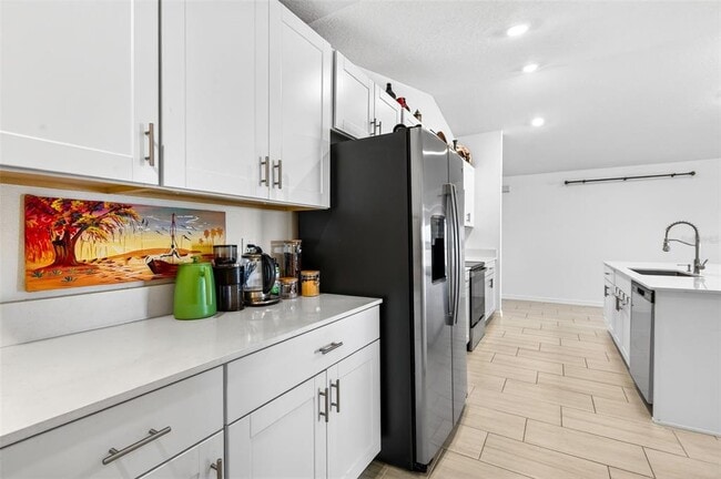 Building Photo - 15217 Zircon Red Dr