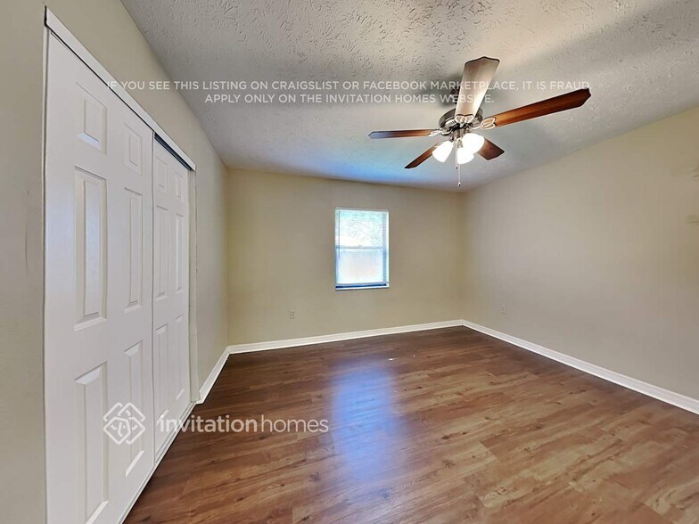 Building Photo - 906 Belle Timbre Ave