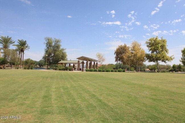 Building Photo - 40020 W Sunland Dr