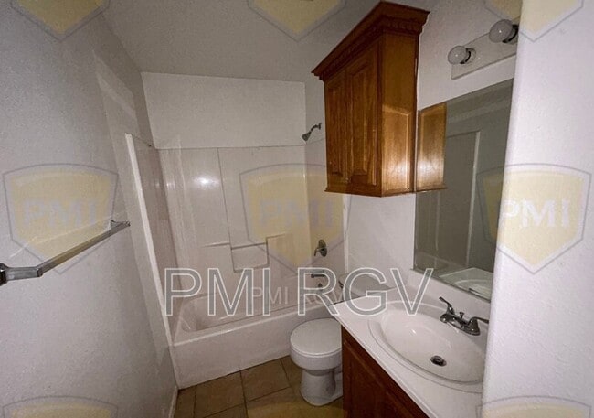 Building Photo - 1503 E Coyote St