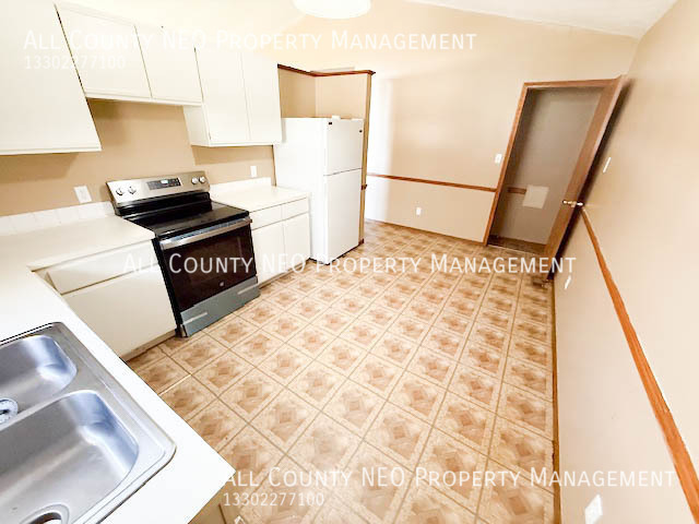 Building Photo - 1118 Hammel St