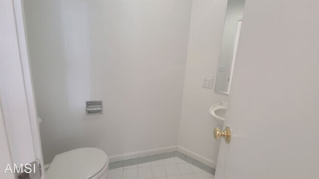 Building Photo - 3 br, 2 bath House - 225 Pierce St #1