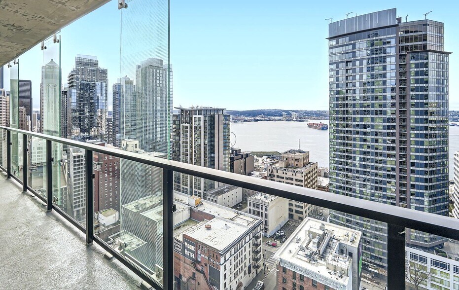Building Photo - 300 Virginia St