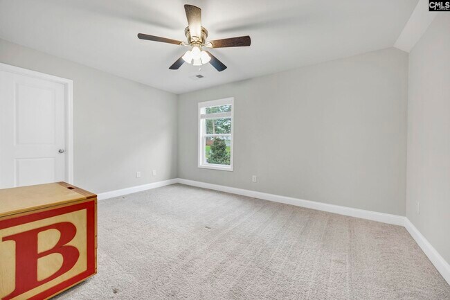 Building Photo - 102 Backspin Dr