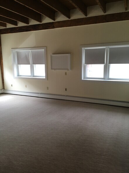 Living Room - 33 Medford St