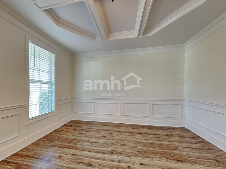 Building Photo - 4880 Roseman Trail