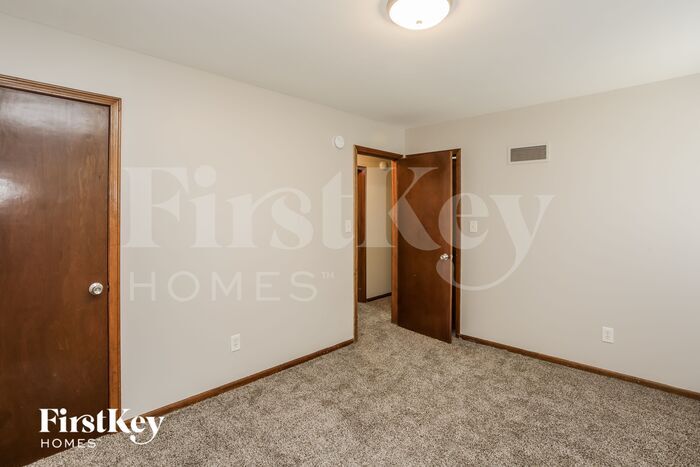 Building Photo - 16829 E 41 St S
