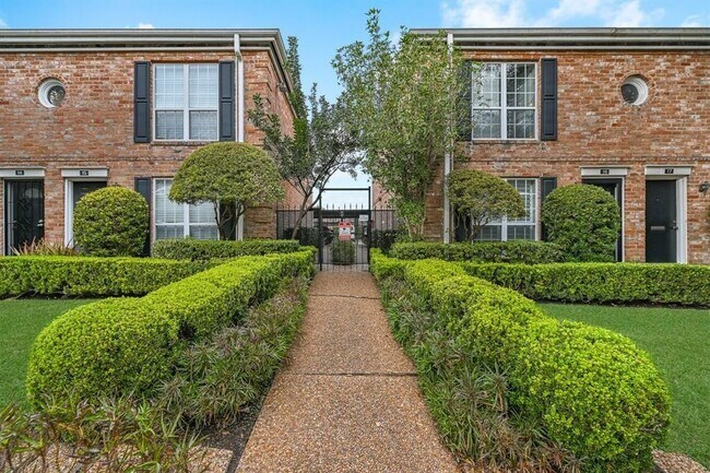 Building Photo - 6402 Del Monte Dr