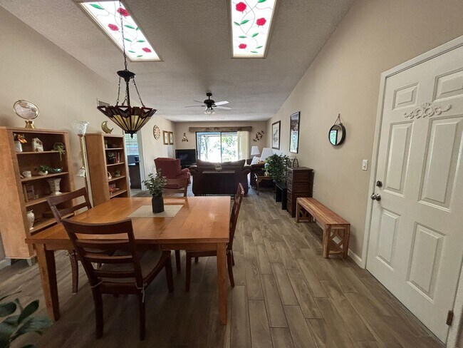 Building Photo - 729 Leisure World