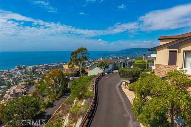 Building Photo - 6 Pacific Vista