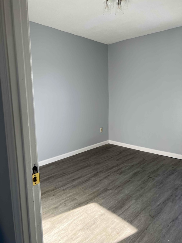 Building Photo - 57 Walnut St