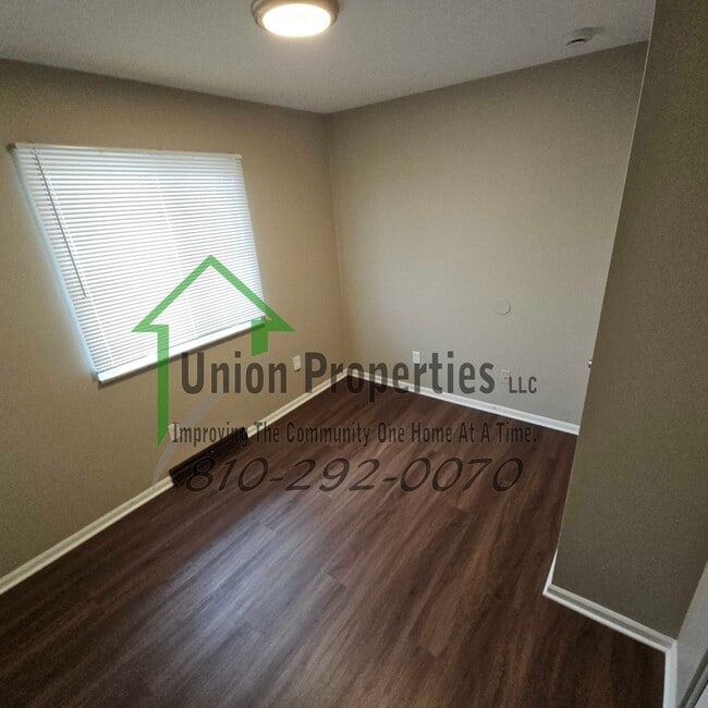 Building Photo - 1820 Kern St